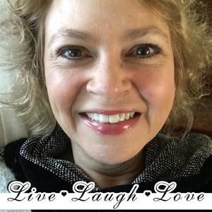 Meet your Posher, Joleta